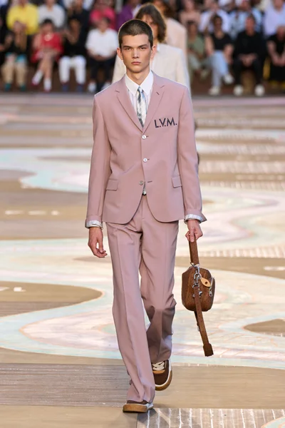 Look 73